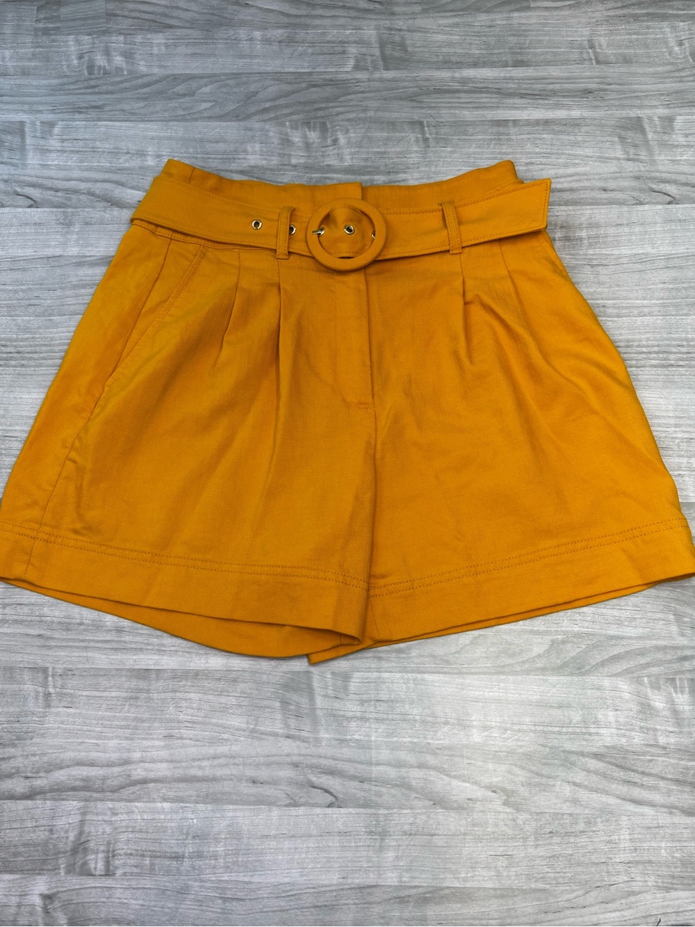 White House Black Market Mustard Yellow High-Waist Belted Shorts size 2
